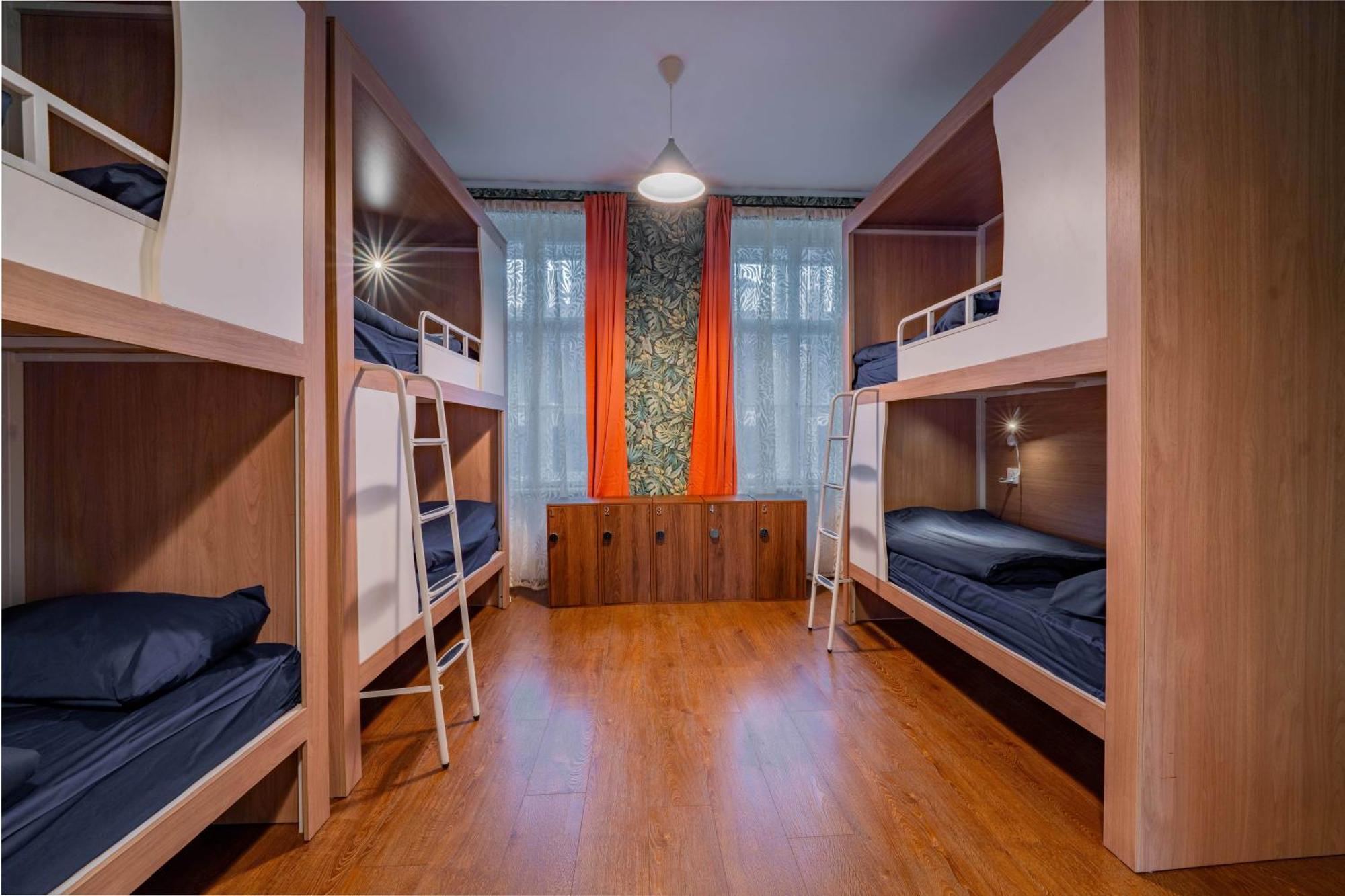 Stellar Female Hostel Πράγα Εξωτερικό φωτογραφία